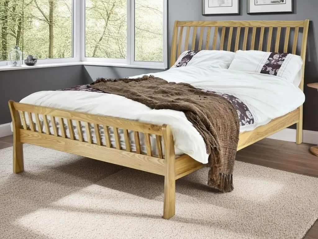 The Ashton Oak Bed