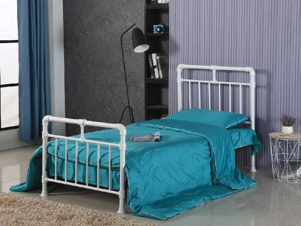 Pippa Bedframe